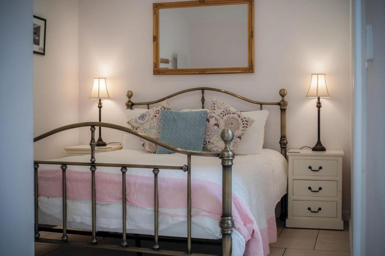 Caradog - 1 Bedroom - St Ishmaels Apartamento *
